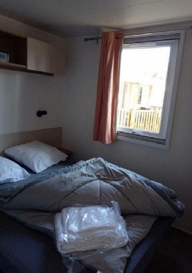Mobilhome Saint Julien En Born ภายนอก รูปภาพ